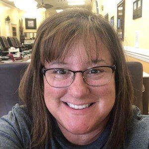 Meet your Posher, Donia richard